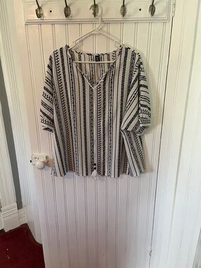 SHEIN Black & White Striped V-Neck Tie-Front Tunic